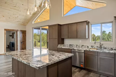 Kitchen - 2747 Apollo Cir, Overgaard, AZ 85933 photo 3 of 3