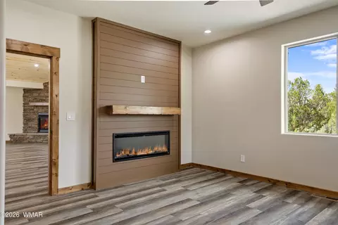 Living - 2747 Apollo Cir, Overgaard, AZ 85933 photo 5 of 6