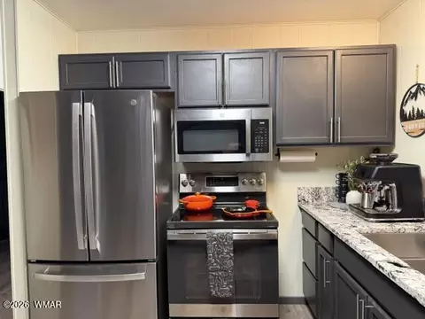 Kitchen - 56 County Road 2266, Alpine, AZ 85920 photo 3 of 4