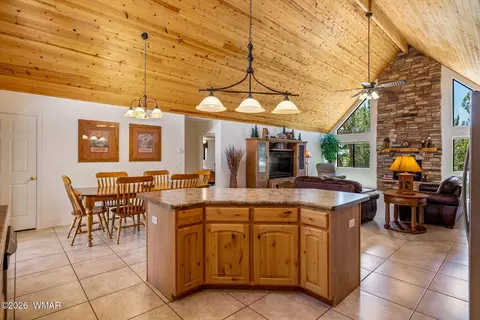 Kitchen - 2244 Double Bogey Way, Overgaard, AZ 85933 photo 4 of 4