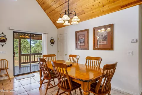 Dining - 2244 Double Bogey Way, Overgaard, AZ 85933 photo 1 of 1