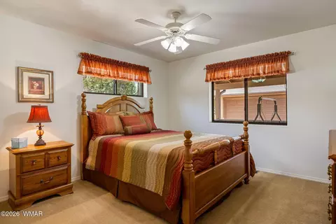 Bedroom - 2244 Double Bogey Way, Overgaard, AZ 85933 photo 4 of 4