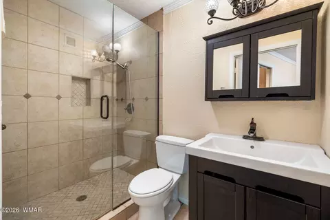 Bath - 2229 Chevelon Rd, Overgaard, AZ 85933 photo 2 of 5