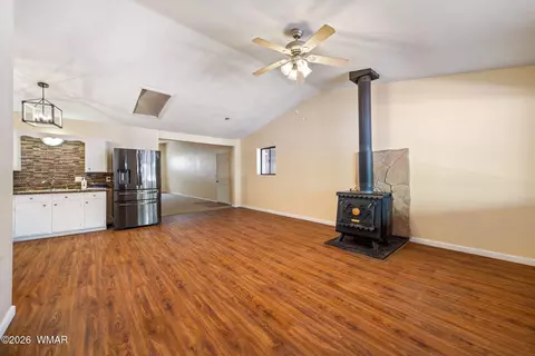 Living - 2229 Chevelon Rd, Overgaard, AZ 85933 photo 1 of 7