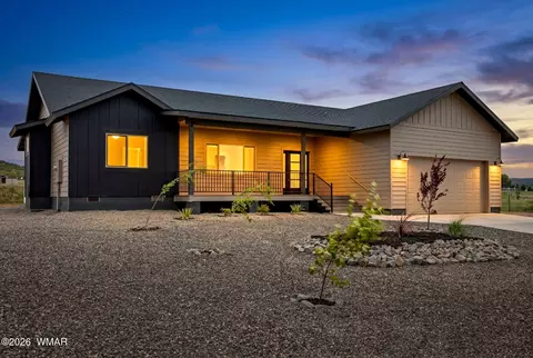 Exterior - 433 W 4th Ave, Eagar, AZ 85925 photo 3 of 9