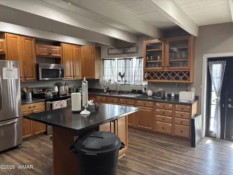 Kitchen - 1099 S Kellis Blvd, Snowflake, AZ 85937 photo 2 of 6