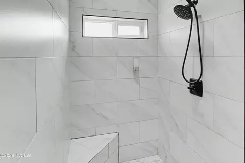 Bath - 4331 W Rencher Rd, Snowflake, AZ 85937 photo 2 of 4