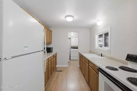 154 W Pine Shadow Dr, Lakeside, AZ 85929 photo 9