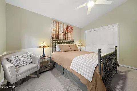 Bedroom - 4010 Sugar Pine Loop, Show Low, AZ 85901 photo 6 of 8