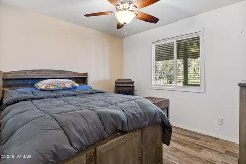 Bedroom - 3380 Turkey Run, Overgaard, AZ 85933 photo 3 of 3