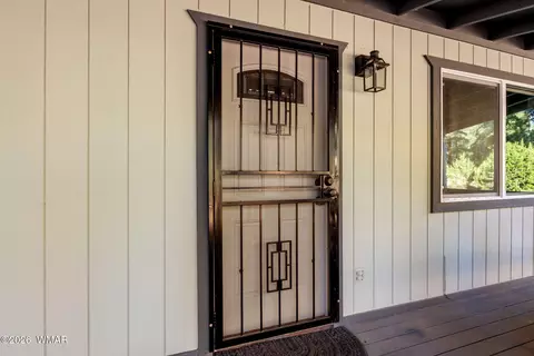 Exterior - 3380 Turkey Run, Overgaard, AZ 85933 photo 3 of 8