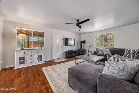 Living - 3511 Broken Arrow Rd, Overgaard, AZ 85933 photo 2 of 3