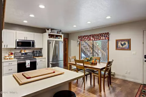 Kitchen - 4308 Eagle Cir, Pinetop, AZ 85935 photo 3 of 3