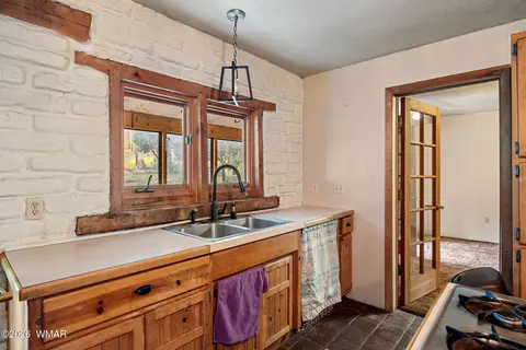 Kitchen - 41005 Az-261b, Eagar, AZ 85925 photo 2 of 3