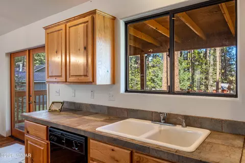 Kitchen - 8 2065, Alpine, AZ 85920 photo 3 of 4