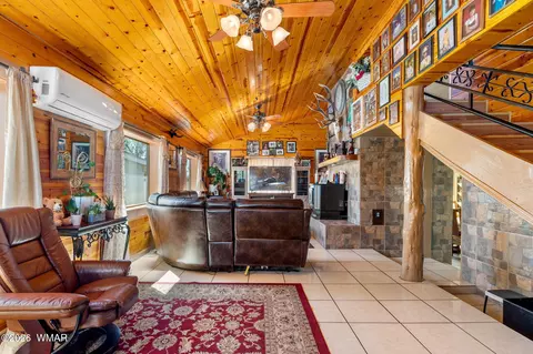 Living - 121 S Sheldon Ave, Springerville, AZ 85938 photo 1 of 3