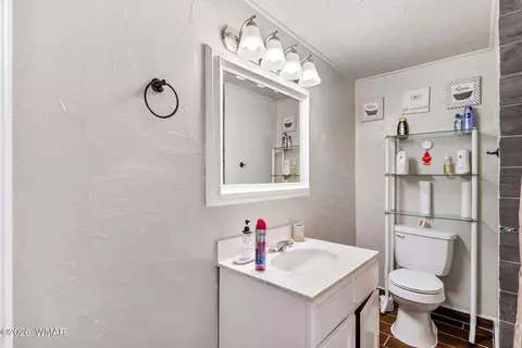 Bath - 121 S Sheldon Ave, Springerville, AZ 85938 photo 3 of 5