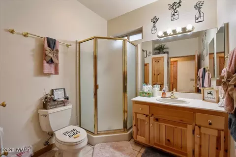 Bath - 15 County Road 2019, Nutrioso, AZ 85932 photo 1 of 3