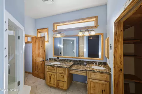Bath - 3033 Aspen Rd, Overgaard, AZ 85933 photo 2 of 9