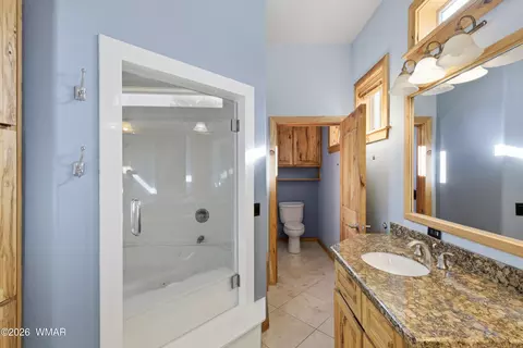 Bath - 3033 Aspen Rd, Overgaard, AZ 85933 photo 3 of 9