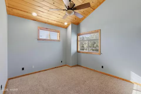 Bedroom - 3033 Aspen Rd, Overgaard, AZ 85933 photo 1 of 4
