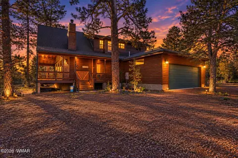 Exterior - 3033 Aspen Rd, Overgaard, AZ 85933 photo 3 of 18