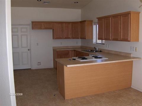742 Tori Cir, Springerville, AZ 85938 photo 2
