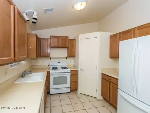 20104 E Hereford Dr, Mayer, AZ 86333 photo 6
