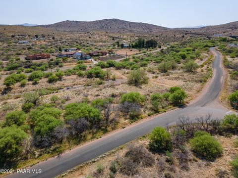 19707 E Antelope Rd, Mayer, AZ 86333 photo 2