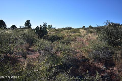15740 E Broken Bit Rd, Mayer, AZ 86333 photo 12