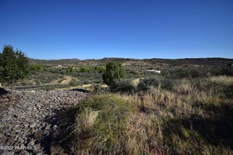 15740 E Broken Bit Rd, Mayer, AZ 86333 photo 1