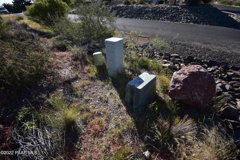 15740 E Broken Bit Rd, Mayer, AZ 86333 photo 14