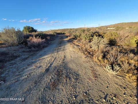 13490 E Soleil Down Rd, Mayer, AZ 86333 photo 8