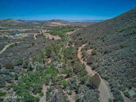 9375 E B 8 Ranch Rd # e, Mayer, AZ 86333