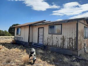 11599 W Rawhide Ranch Rd, Ash Fork, AZ 86320 photo 2