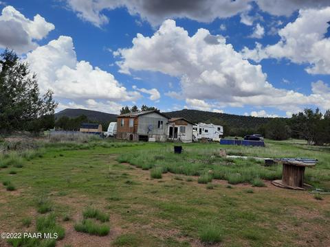 44301 N Crazy Coyote Way, Seligman, AZ 86337