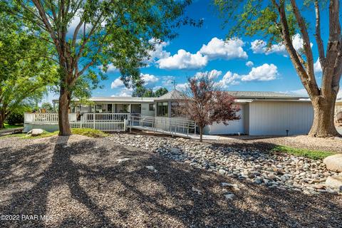 941 N Mesquite Tree Dr, Dewey, AZ 86327