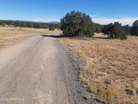 45100 N Tanner Rd, Ash Fork, AZ 86320 photo 6