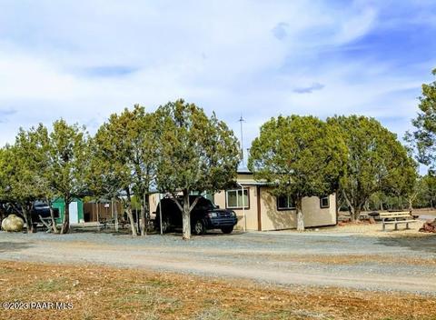 1 Keller Pl, Ash Fork, AZ 86320