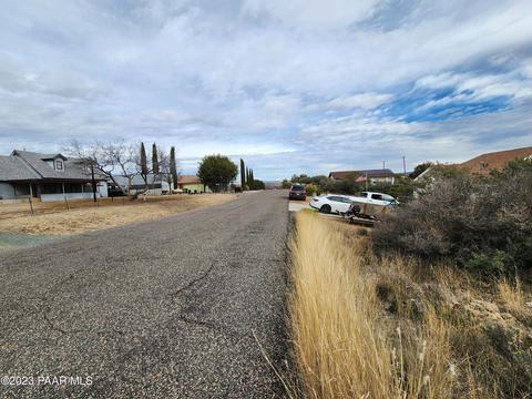 20565 E Antelope Rd, Mayer, AZ 86333 photo 9