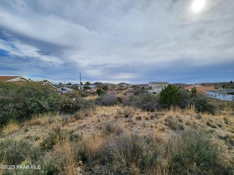 20565 E Antelope Rd, Mayer, AZ 86333 photo 2