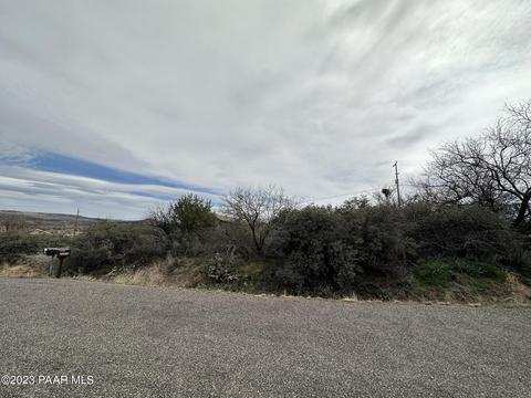 20913 E Coyote Ln, Mayer, AZ 86333