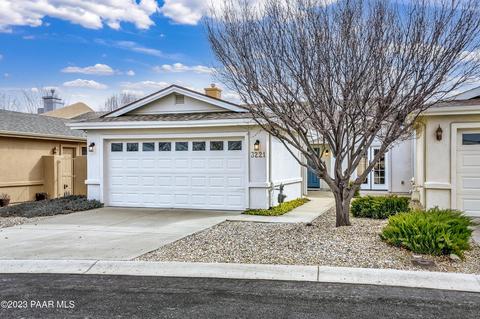 3221 Iris Ln, Prescott, AZ 86305