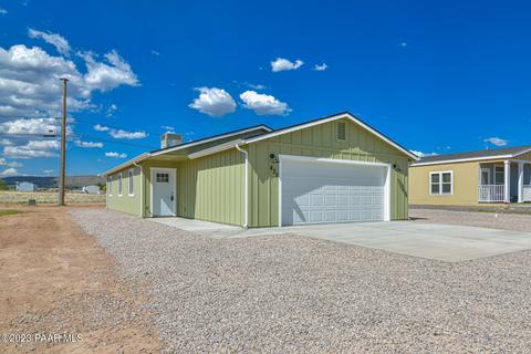 430 W Acapulco Way, Paulden, AZ 86334