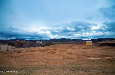 2905 S Omega Dr, Dewey-humboldt, AZ 86327
