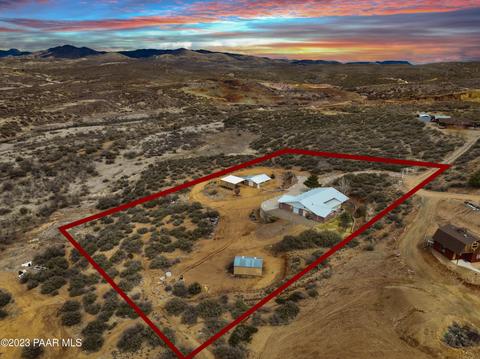 50 S Desert Hills Trl, Dewey-humboldt, AZ 86327
