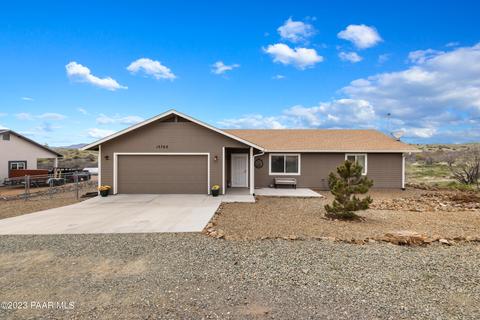 13762 S Bluebird Ln, Mayer, AZ 86333