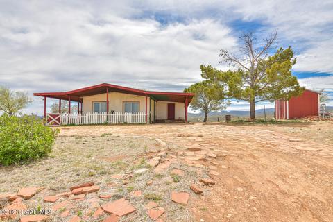 10525 E Powerline Rd, Dewey, AZ 86327