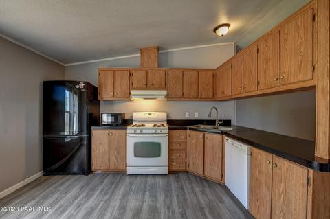 240 E Bramble Dr, Paulden, AZ 86334 photo 12