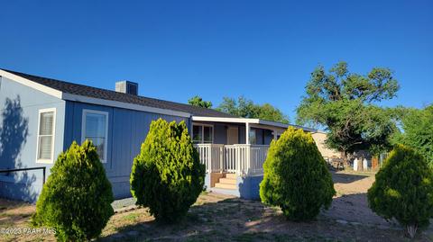 240 E Bramble Dr, Paulden, AZ 86334